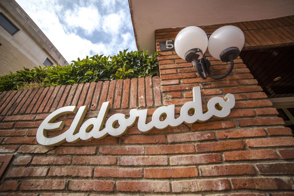 Apartamentos Eldorado Lloret de Mar Exteriör bild